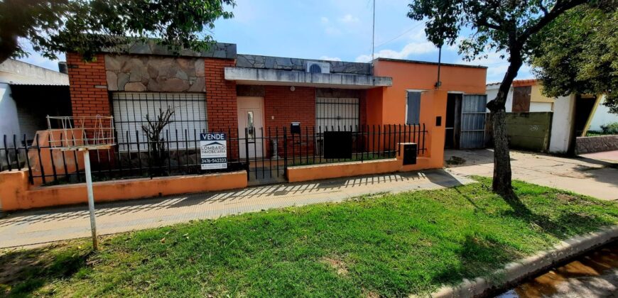 Se vende Casa con depósito en Serodino
