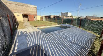 Se vende quincho con piscina en La Pedrera de Puerto General San Martín.