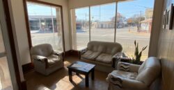 Se vende amplio departamento en pleno centro de Totoras.