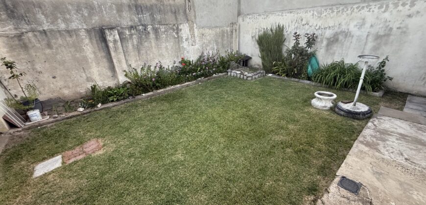  Se vende Casa en San Lorenzo.