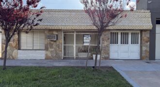  Se vende Casa en San Lorenzo.