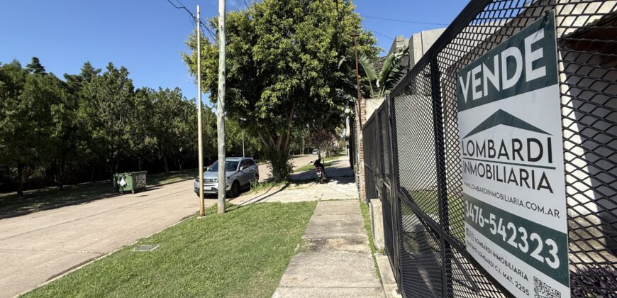 Se venden 2 Casas en un terreno en San Lorenzo.