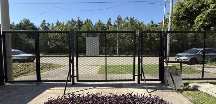 Se venden 2 Casas en un terreno en San Lorenzo.