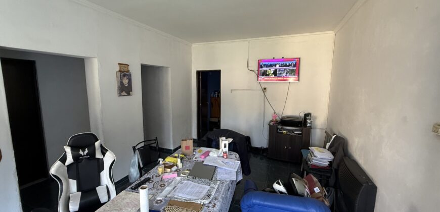 Se venden 2 Casas en un terreno en San Lorenzo.