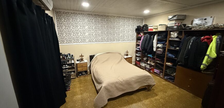 Se vende casa en Puerto General San Martín.