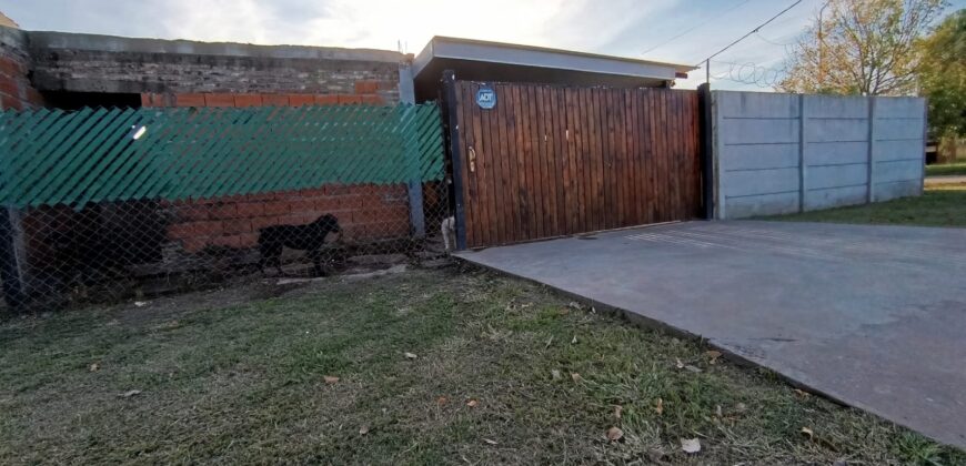 Se vende Casa o Salón de Eventos a terminar con quincho y pileta en Tierra de Sueños de Puerto General San Martín.