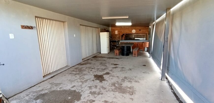 Se vende Casa o Salón de Eventos a terminar con quincho y pileta en Tierra de Sueños de Puerto General San Martín.