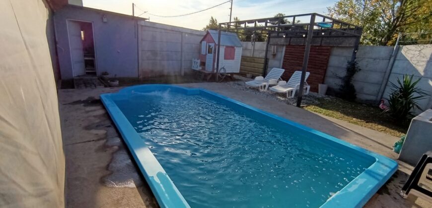 Se vende Casa o Salón de Eventos a terminar con quincho y pileta en Tierra de Sueños de Puerto General San Martín.