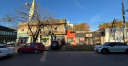 Se venden 3 locales en un lote en Rosario.
