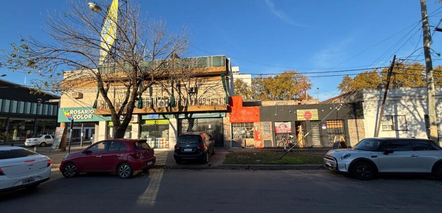Se venden 3 locales en un lote en Rosario.