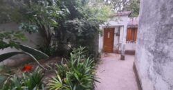 Se VENDE CASA con GALPÓN en San Lorenzo.