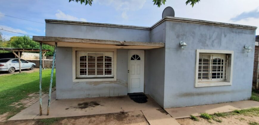 Se vende Casa en esquina en Villa La Ribera – Oliveros.