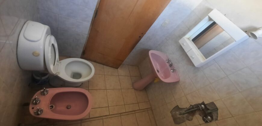 Se vende casa en Serodino con terreno de 3.640 m2.