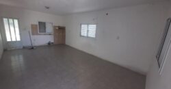 Se vende casa en Serodino con terreno de 3.640 m2.