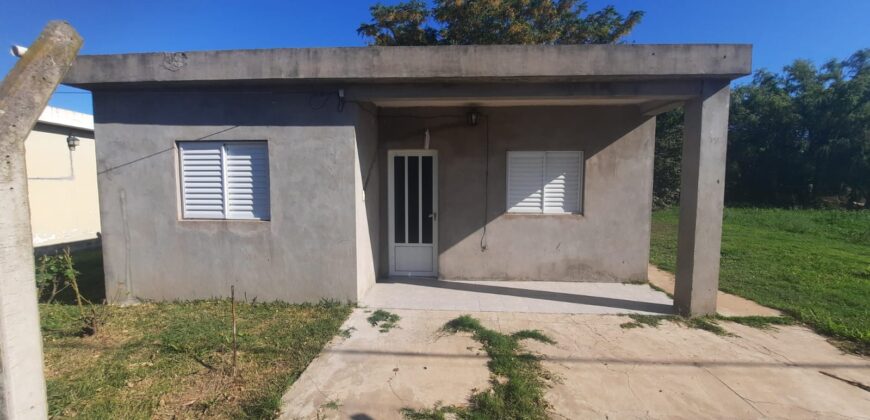Se vende casa en Serodino con terreno de 3.640 m2.