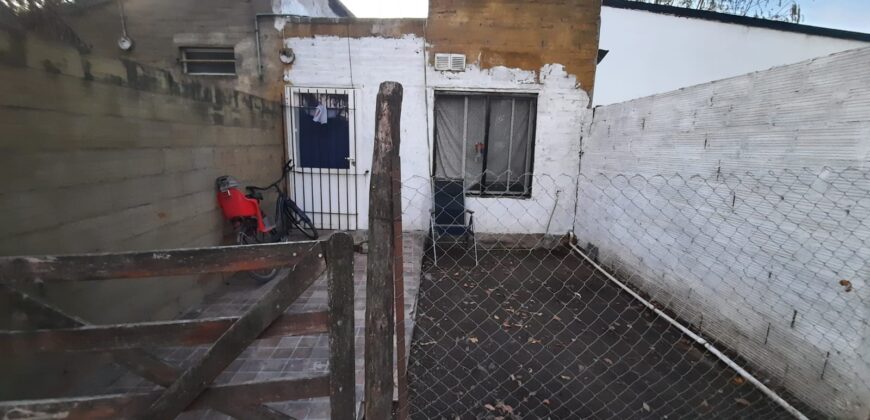 Se vende propiedad en esquina en Ricardone.