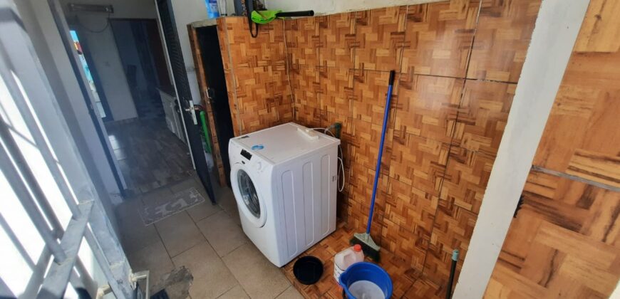 Se Vende importante esquina en San Lorenzo