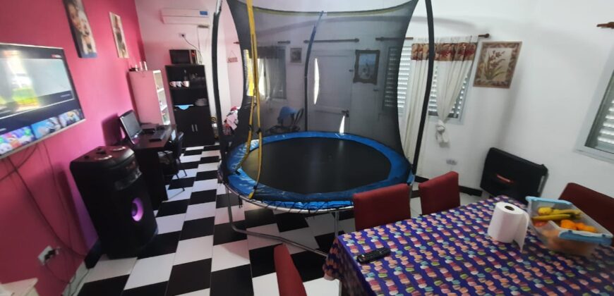 Se Vende importante esquina en San Lorenzo