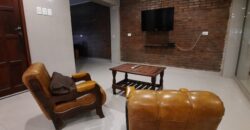 Se vende casa y/o fracción de terreno en esquina en Serodino.