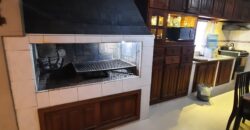 Se vende casa y/o fracción de terreno en esquina en Serodino.