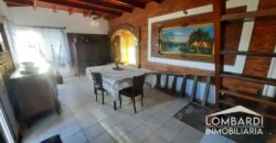 Se vende Casa con local en esquina a sobre Ruta en Andino.