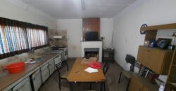  Se vende casa de dos plantas con galpón en Serodino.