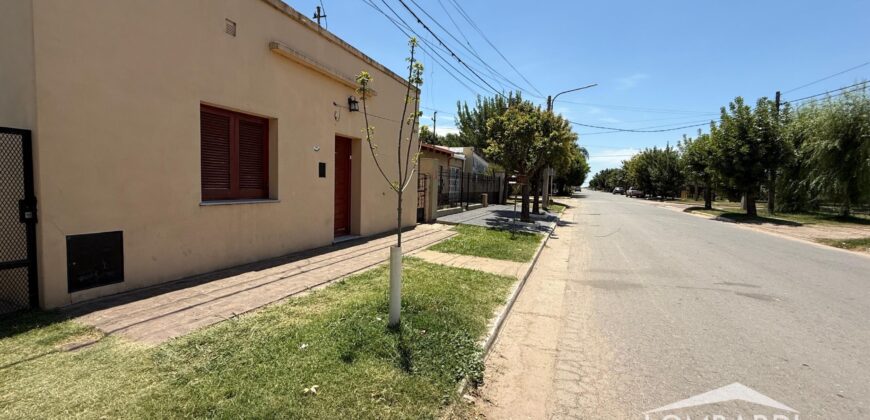 Se vende casa en Serodino.