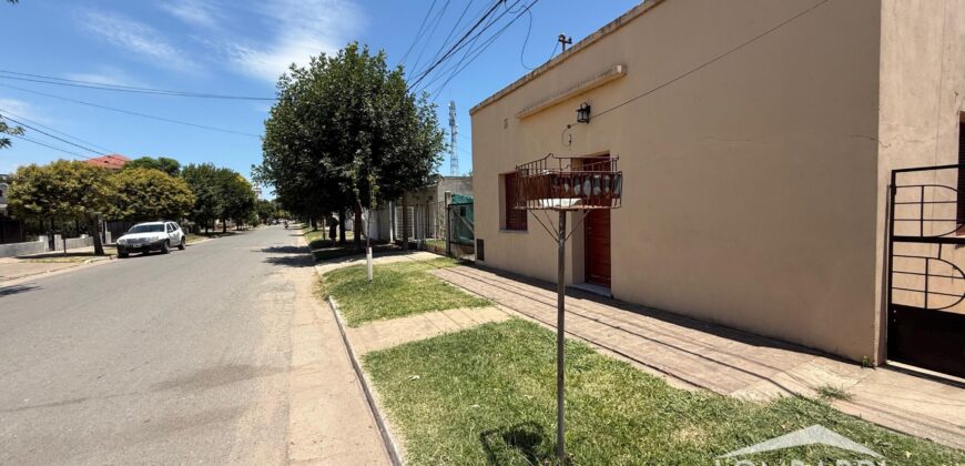 Se vende casa en Serodino.