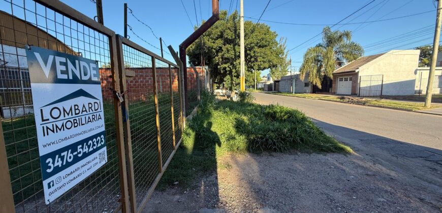 Se vende Galpón con baño y oficina en San Lorenzo.