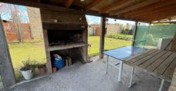  Se vende casa con piscina de dos plantas en Andino.