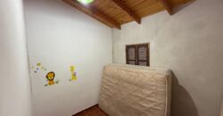  Se vende casa con piscina de dos plantas en Andino.